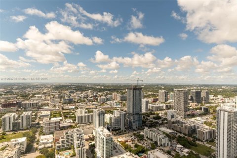 Снять в аренду кондоминиум в Майами, Флорида 3 спальни, 163.42м2, № 1954771 - фото 25