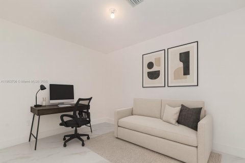 Снять в аренду кондоминиум в Майами, Флорида 3 спальни, 163.42м2, № 1954771 - фото 21