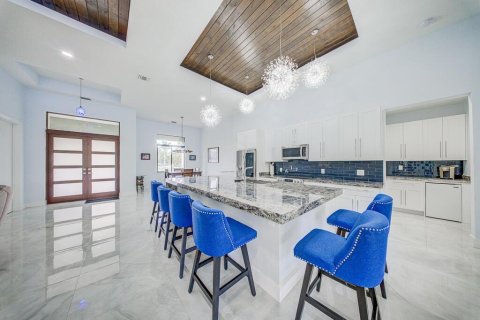 Villa ou maison à vendre à West Palm Beach, Floride: 5 chambres, 298.12 m2 № 2188911 - photo 13