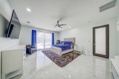 Villa ou maison à vendre à West Palm Beach, Floride: 5 chambres, 298.12 m2 № 2188911 - photo 25