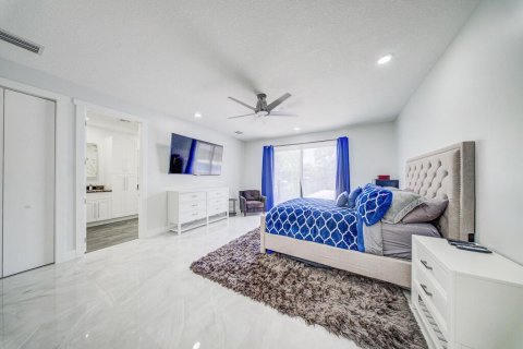 Villa ou maison à vendre à West Palm Beach, Floride: 5 chambres, 298.12 m2 № 2188911 - photo 24