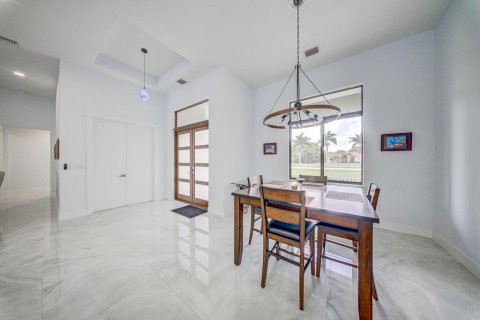 Villa ou maison à vendre à West Palm Beach, Floride: 5 chambres, 298.12 m2 № 2188911 - photo 11