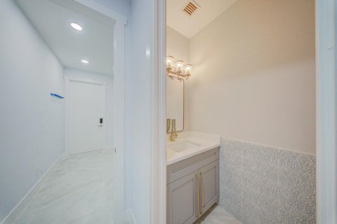 Villa ou maison à vendre à West Palm Beach, Floride: 5 chambres, 298.12 m2 № 2188911 - photo 23
