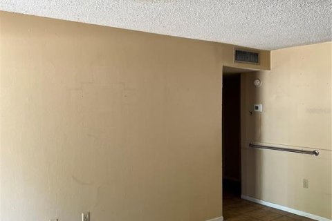 Condo in Cocoa, Florida, 1 bedroom  № 2161704 - photo 5