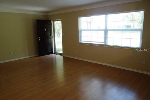 Casa en alquiler en Saint Petersburg, Florida, 3 dormitorios, 156.82 m2 № 1881109 - foto 14