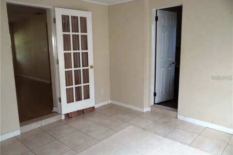Casa en alquiler en Saint Petersburg, Florida, 3 dormitorios, 156.82 m2 № 1881109 - foto 27