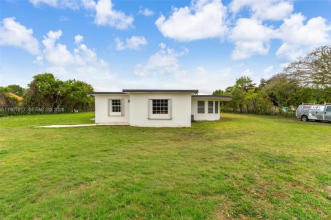 Villa ou maison à louer à Miami, Floride: 1 chambre, 249.54 m2 № 2051446 - photo 5