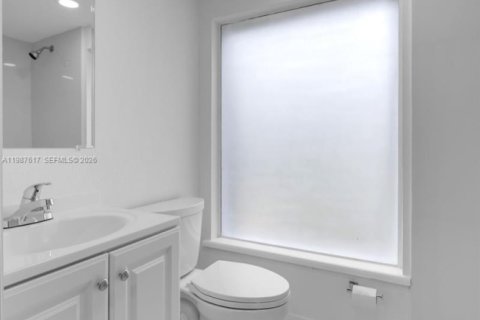 Villa ou maison à louer à Miami, Floride: 1 chambre, 249.54 m2 № 2051446 - photo 17