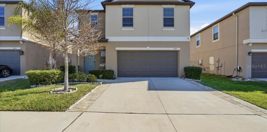 Villa ou maison à BELMONT à Sun City Center, Floride 4 chambres, 177.81 m2 № 2142300