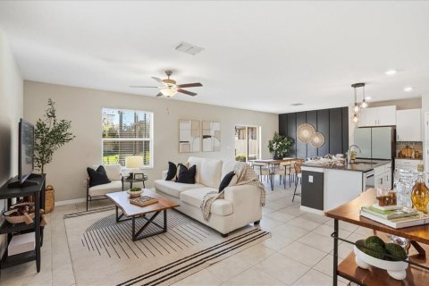 Villa ou maison à vendre à Sun City Center, Floride: 4 chambres, 177.81 m2 № 2142300 - photo 4