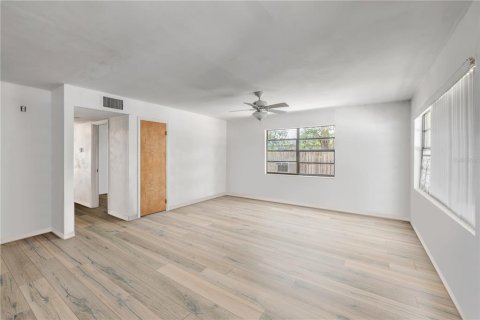 Casa en venta en Flagler Beach, Florida, 3 dormitorios, 157.47 m2 № 1771604 - foto 5