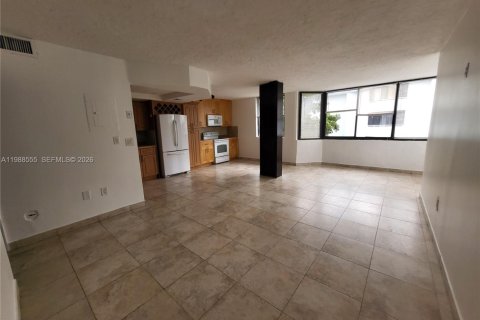 Купить кондоминиум в Майами, Флорида 3 спальни, 125.05м2, № 2050688 - фото 5