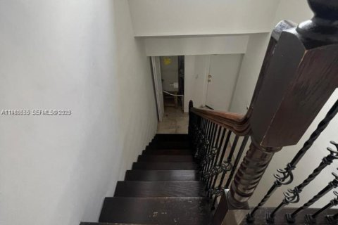 Купить кондоминиум в Майами, Флорида 3 спальни, 125.05м2, № 2050688 - фото 11