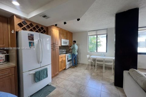 Купить кондоминиум в Майами, Флорида 3 спальни, 125.05м2, № 2050688 - фото 7