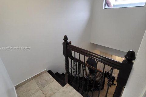 Купить кондоминиум в Майами, Флорида 3 спальни, 125.05м2, № 2050688 - фото 10