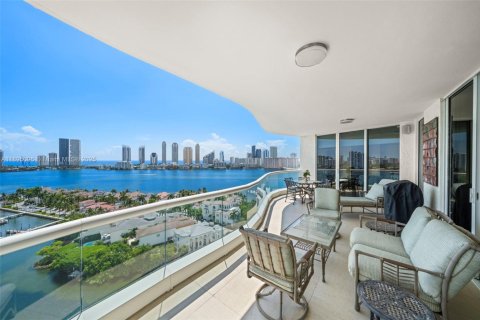 Copropriété à vendre à Aventura, Floride: 4 chambres, 299.52 m2 № 1950206 - photo 22