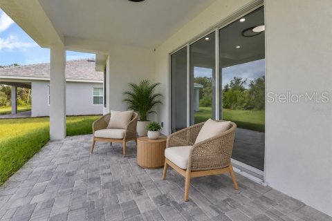 Villa ou maison à vendre à Port Charlotte, Floride: 4 chambres, 155.52 m2 № 2429073 - photo 10