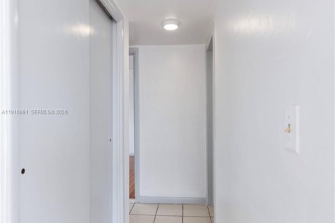 Condominio en venta en Miami Beach, Florida, 3 dormitorios, 103.12 m2 № 1996015 - foto 7