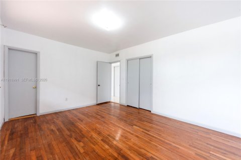 Condominio en venta en Miami Beach, Florida, 3 dormitorios, 103.12 m2 № 1996015 - foto 9