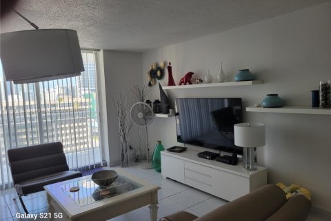 Copropriété à vendre à Hallandale Beach, Floride: 2 chambres, 111.48 m2 № 1940608 - photo 1