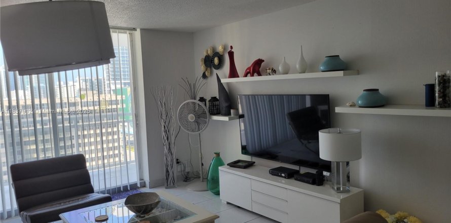 Condo à Hallandale Beach, Floride, 2 chambres  № 1940608