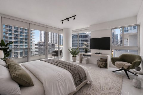 Condo in Miami, Florida, 3 bedrooms  № 2392575 - photo 29