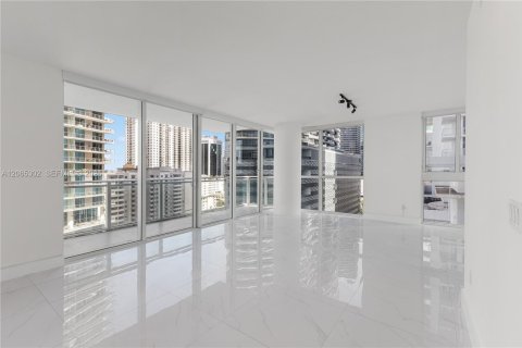 Condo in Miami, Florida, 3 bedrooms  № 2392575 - photo 5