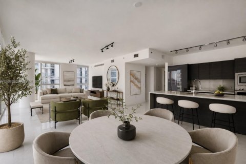 Condo in Miami, Florida, 3 bedrooms  № 2392575 - photo 8