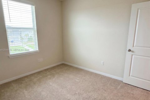 Casa en venta en Port St. Lucie, Florida, 5 dormitorios, 243.03 m2 № 2281255 - foto 25