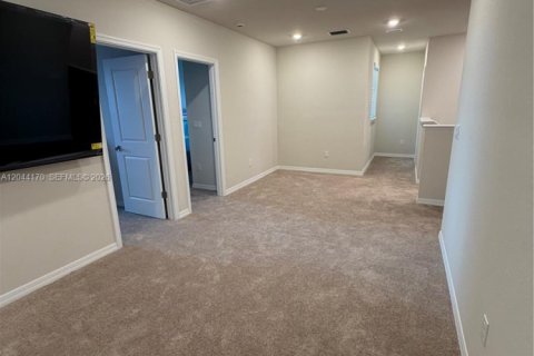 Casa en venta en Port St. Lucie, Florida, 5 dormitorios, 243.03 m2 № 2281255 - foto 24