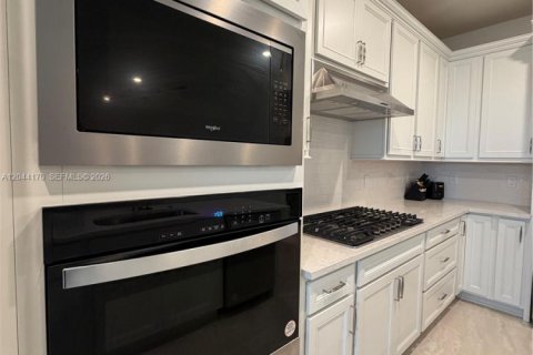 Casa en venta en Port St. Lucie, Florida, 5 dormitorios, 243.03 m2 № 2281255 - foto 7
