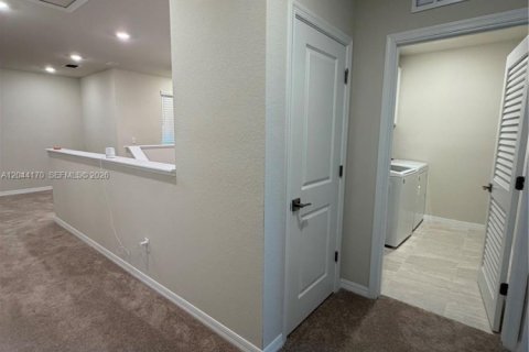 Casa en venta en Port St. Lucie, Florida, 5 dormitorios, 243.03 m2 № 2281255 - foto 23