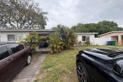 Villa ou maison à Lauderhill, Floride 3 chambres, 140.84 m2 № 2024593
