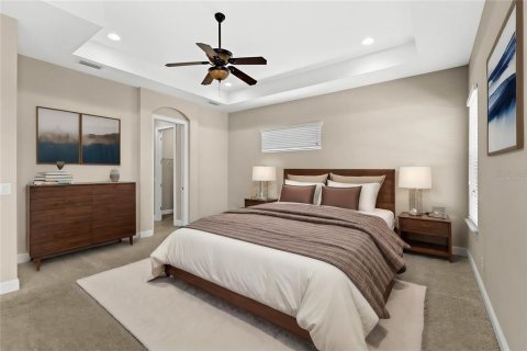 House in Sorrento, Florida 4 bedrooms, 288.65 sq.m. № 1341543 - photo 21