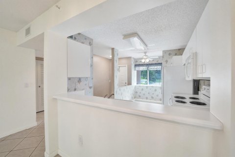 Copropriété à vendre à Tamarac, Floride: 2 chambres, 107.12 m2 № 2172891 - photo 21