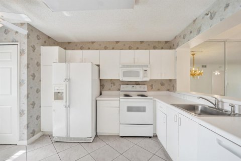 Copropriété à vendre à Tamarac, Floride: 2 chambres, 107.12 m2 № 2172891 - photo 8