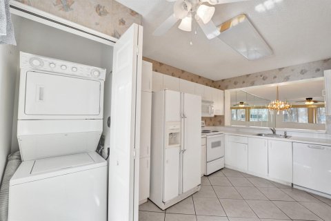 Copropriété à vendre à Tamarac, Floride: 2 chambres, 107.12 m2 № 2172891 - photo 10
