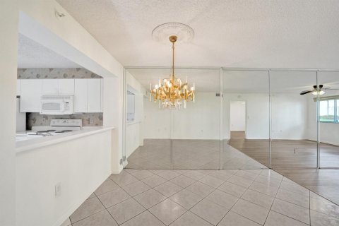 Copropriété à vendre à Tamarac, Floride: 2 chambres, 107.12 m2 № 2172891 - photo 15