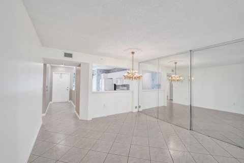 Copropriété à vendre à Tamarac, Floride: 2 chambres, 107.12 m2 № 2172891 - photo 16