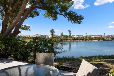 House in Nokomis, Florida 2 bedrooms, 121.61 sq.m. № 2092456 - photo 18