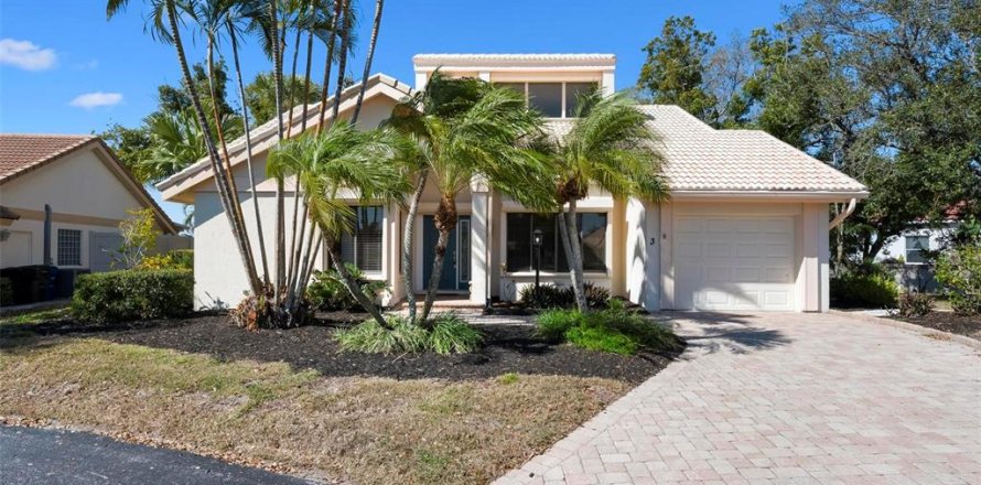 House in Nokomis, Florida 2 bedrooms, 121.61 sq.m. № 2092456