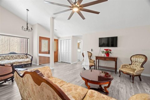 Villa ou maison à vendre à Hudson, Floride: 3 chambres, 136.01 m2 № 1873773 - photo 5