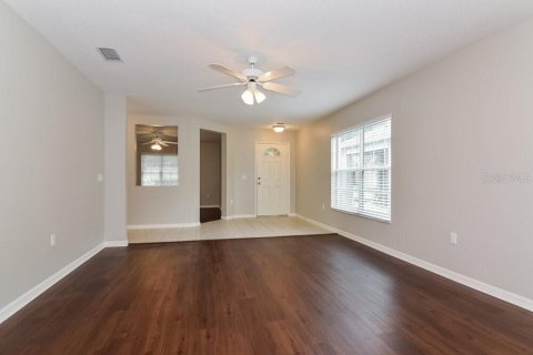 Casa en alquiler en Riverview, Florida, 3 dormitorios, 180.23 m2 № 1902767 - foto 2