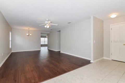 Casa en alquiler en Riverview, Florida, 3 dormitorios, 180.23 m2 № 1902767 - foto 3