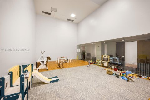 Condominio en alquiler en Miami, Florida, 1 dormitorio, 69.68 m2 № 2011395 - foto 14