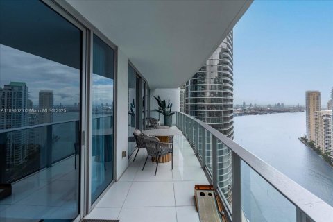 Купить кондоминиум в Майами, Флорида 2 спальни, 139.35м2, № 2013981 - фото 23