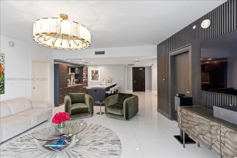 Купить кондоминиум в Майами, Флорида 2 спальни, 139.35м2, № 2013981 - фото 4