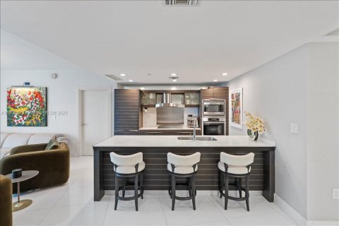 Купить кондоминиум в Майами, Флорида 2 спальни, 139.35м2, № 2013981 - фото 8