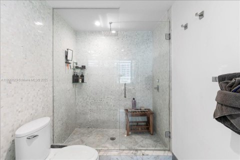 Купить кондоминиум в Майами, Флорида 2 спальни, 139.35м2, № 2013981 - фото 18