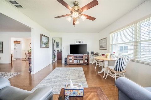 Condominio en venta en Lakeland, Florida, 2 dormitorios, 147.34 m2 № 1616560 - foto 26
